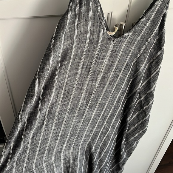 Elan Grey Striped Maxi Dress Beach cover up - Picture 3 of 7